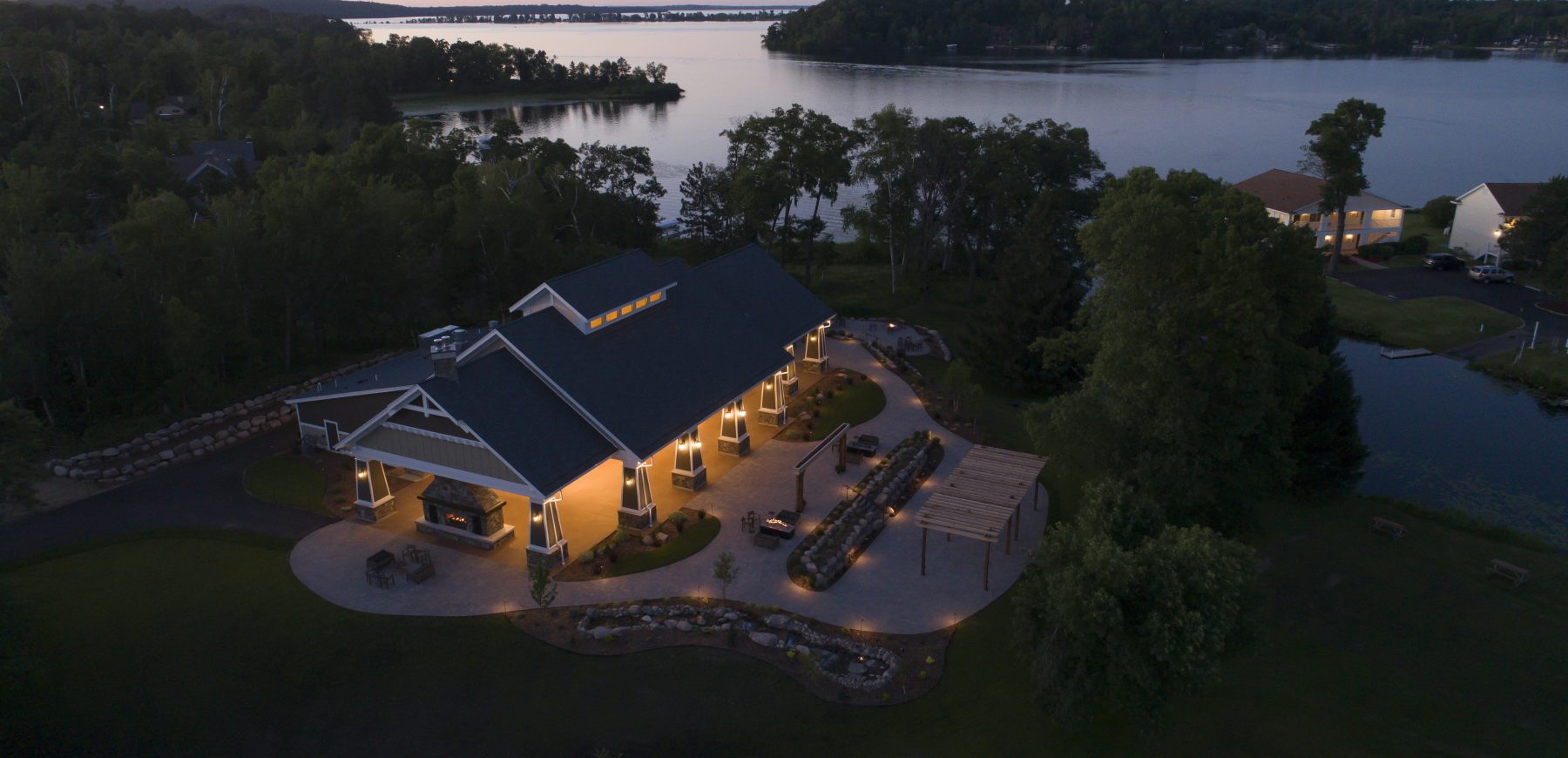 Aerial shot of the Maddens Resort building.