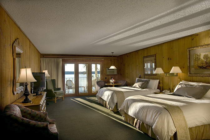 two queen bed hotel room