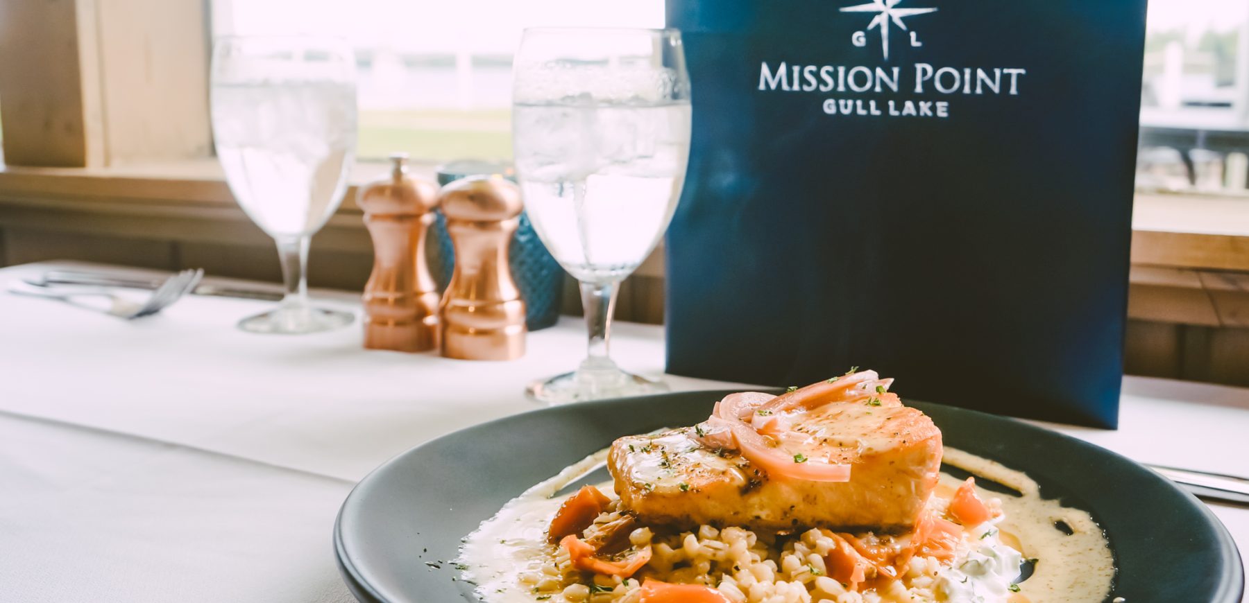 brainerd lakeside dining dinner seafood salmon